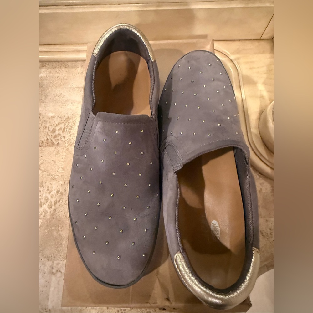 Dr. Scholl’s women Suede Slip-On Shoes - Gray with rose gold studs, size 8 1/2